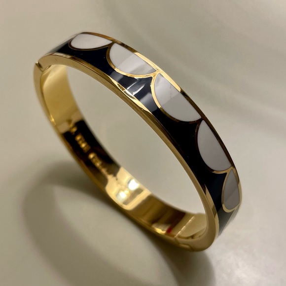 Kate Spade "All The Trimmings" Hinged Bangle - Picture 4 of 5